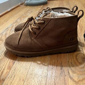 Neumel ugg boots women size 8